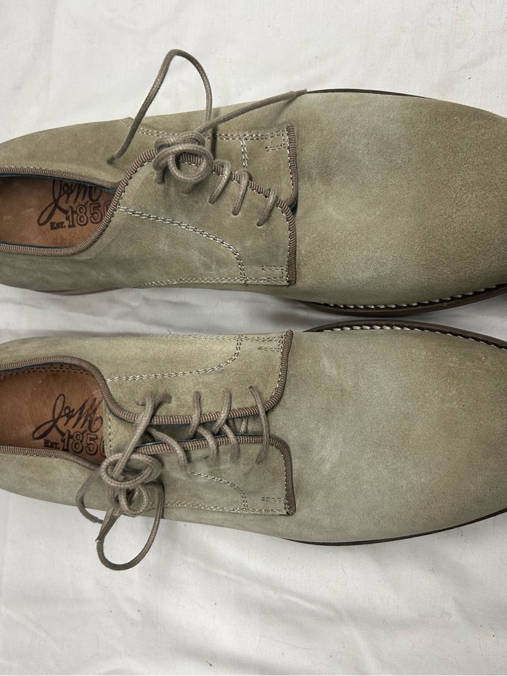Johnston & Murphy Suede Derbys in Light Taupe